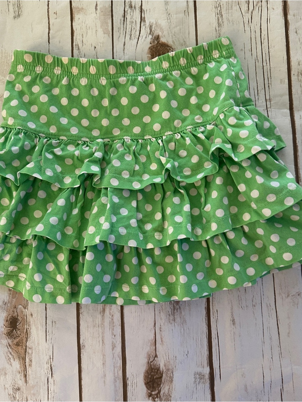 Hanna green dotted skort fair play waist band is shot crunchy 120